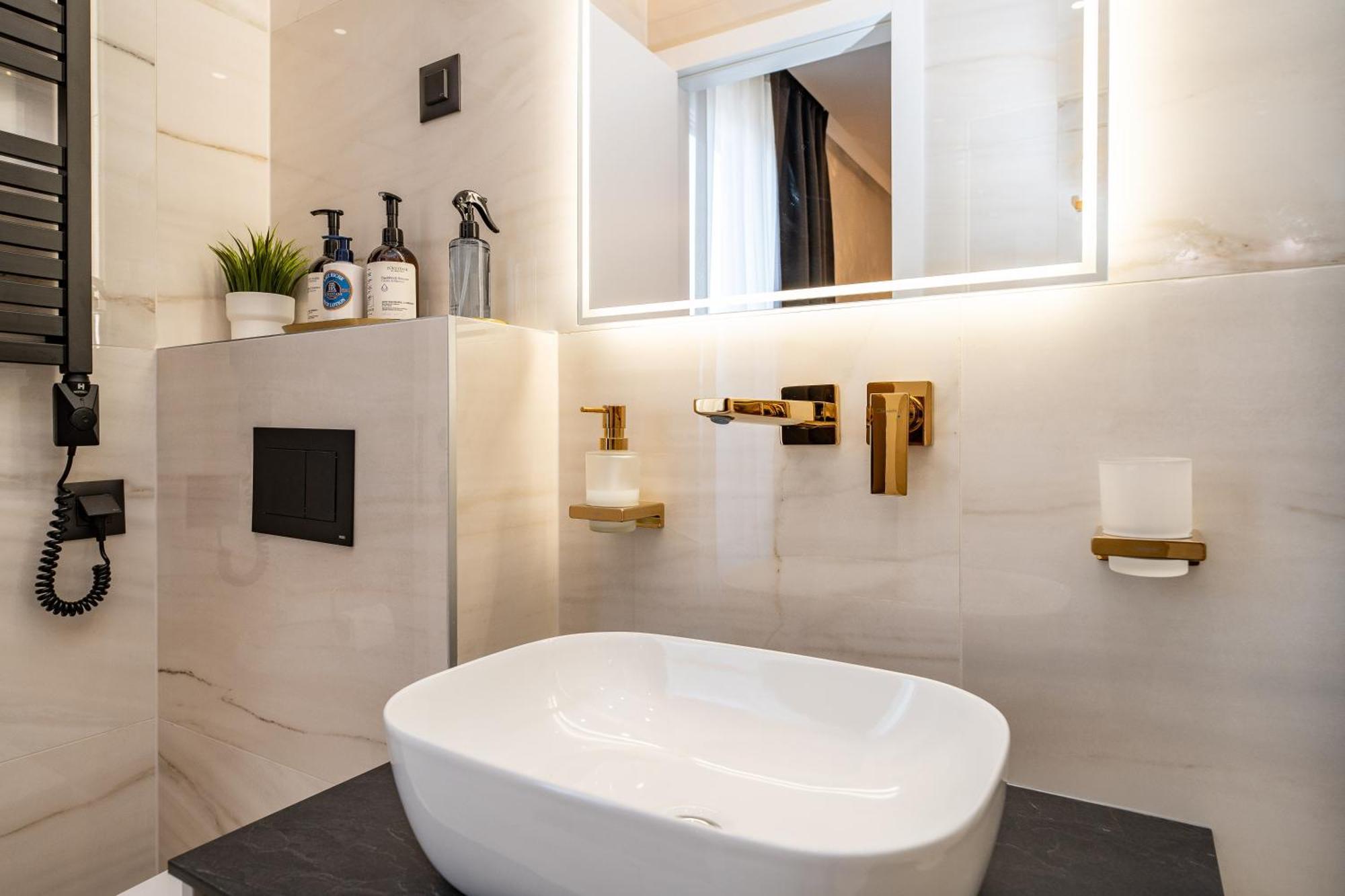 Apartment Emma Platinum With Heated Pool, Jacuzzi And Sauna *