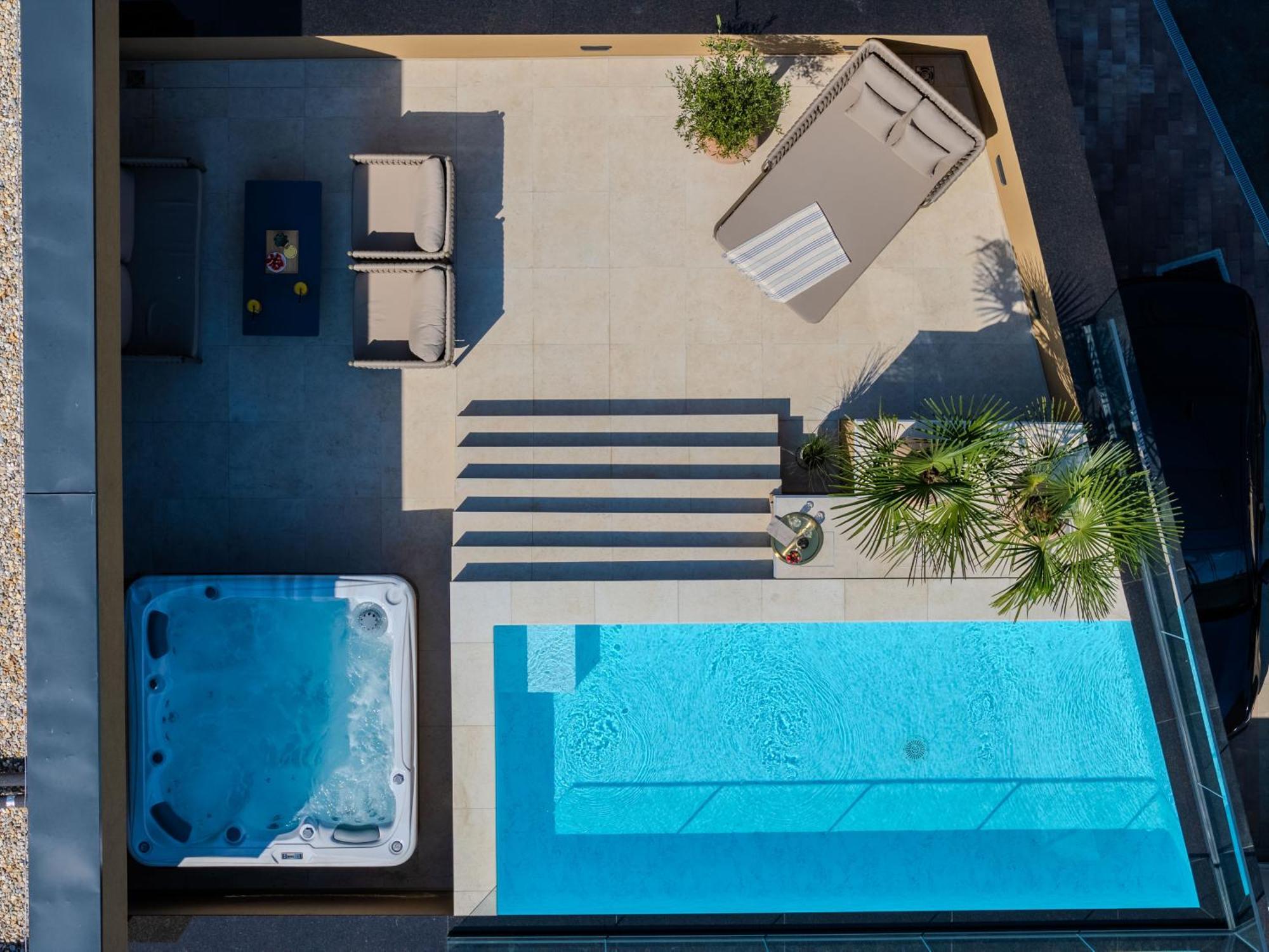 Apartment Emma Platinum With Heated Pool, Jacuzzi And Sauna *