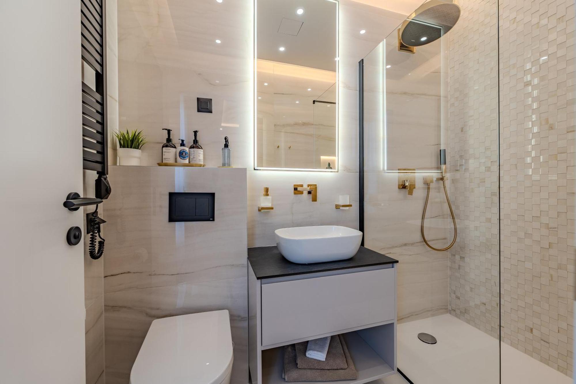 Emma Platinum With Heated Pool, Jacuzzi And Sauna Blato (Zagreb)